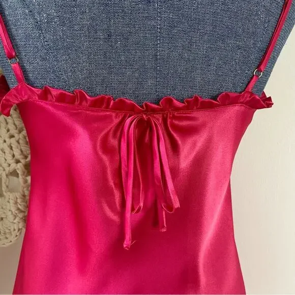 ASO Serena Van Der Woodson Gossip Girl Victoria Secret Angels Red Satin Chemise - Picture 8 of 8